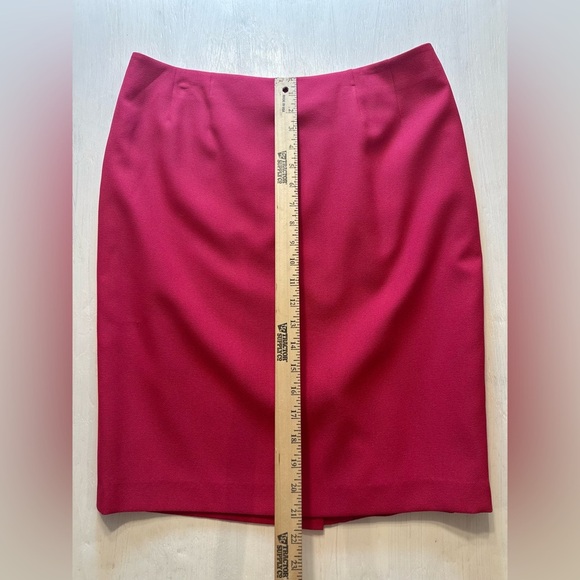 Kasper Women’s Pencil Skirt Hot Pink  Size 10P Petite Lined Career Office Wear - Picture 4 of 8
